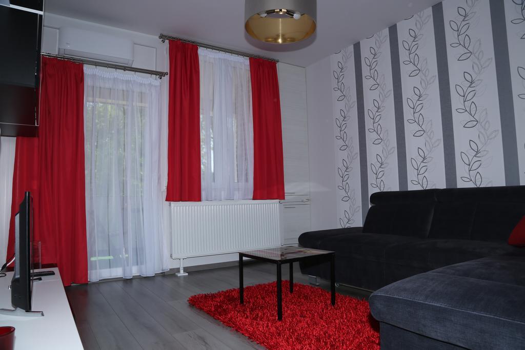 Szofi Apartman Hajduszoboszlo Luaran gambar